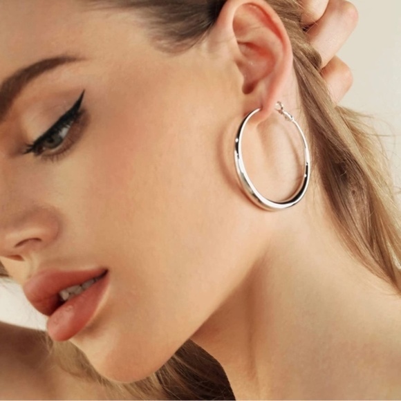 Silver 18k white Plated Chunky Hoop Earrings - Picture 2 of 3